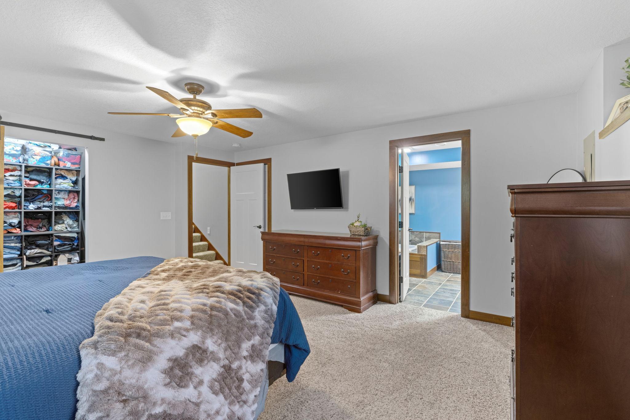 40-web-or-mls-29152 151st St-40.jpg