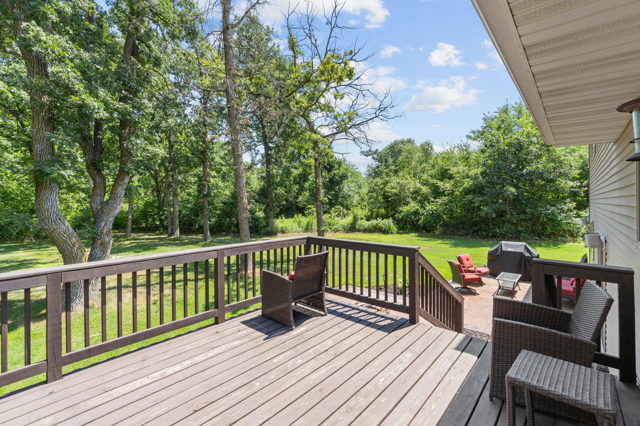 11-web-or-mls-29152 151st St-11.jpg