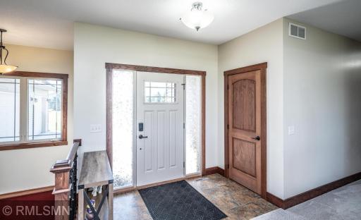 015-028-Entryway-1500x916.jpg