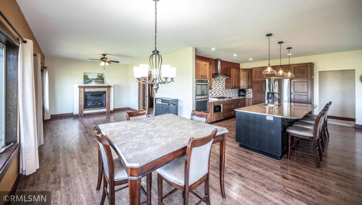 023-017-Dining Room-1500x852.jpg