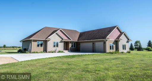 047-008-Front of Home-1500x807.jpg