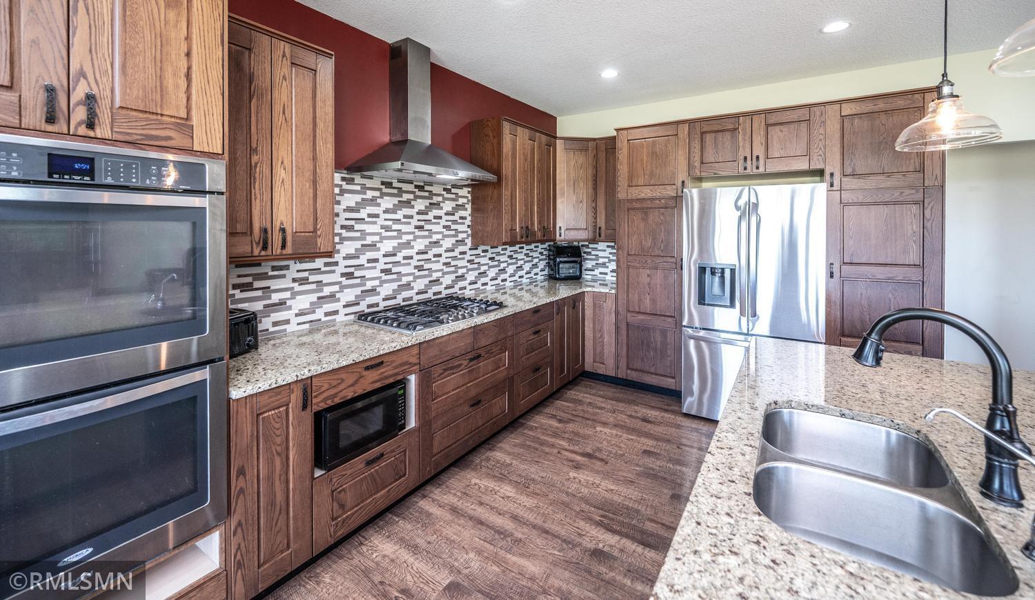 020-020-Kitchen-1500x871.jpg
