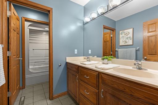 LL Full Bath