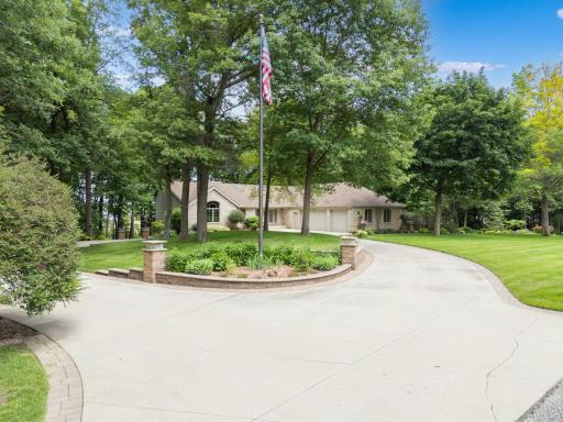 Circular driveway