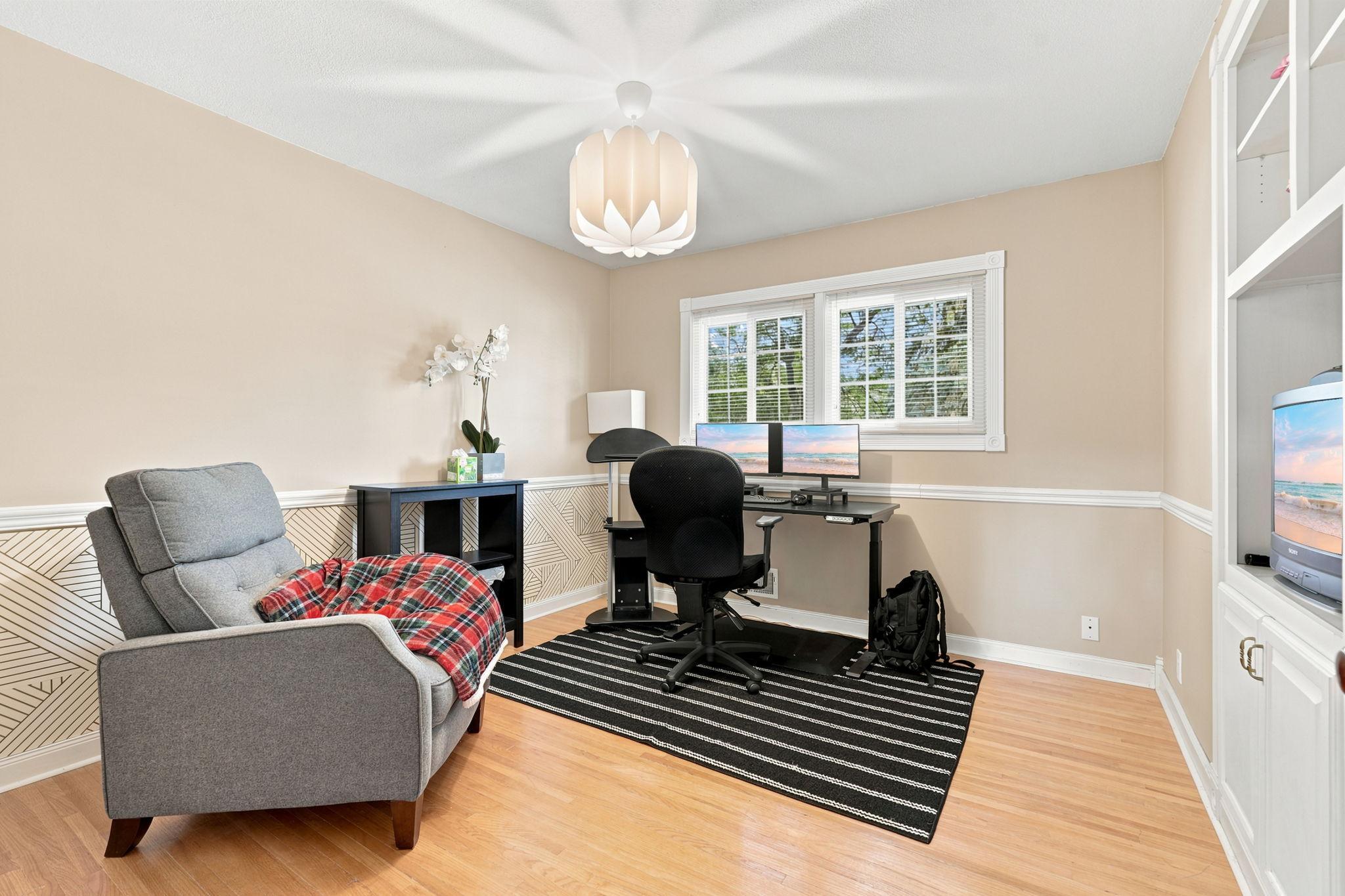 3-web-or-mls-4855 7th Street NE, Columbia Heights-2.jpg