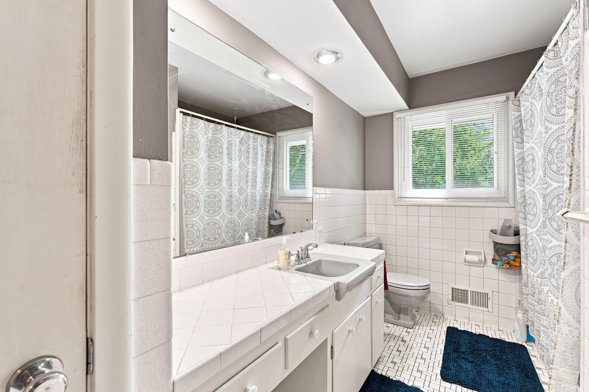 16-web-or-mls-A7401532.jpg