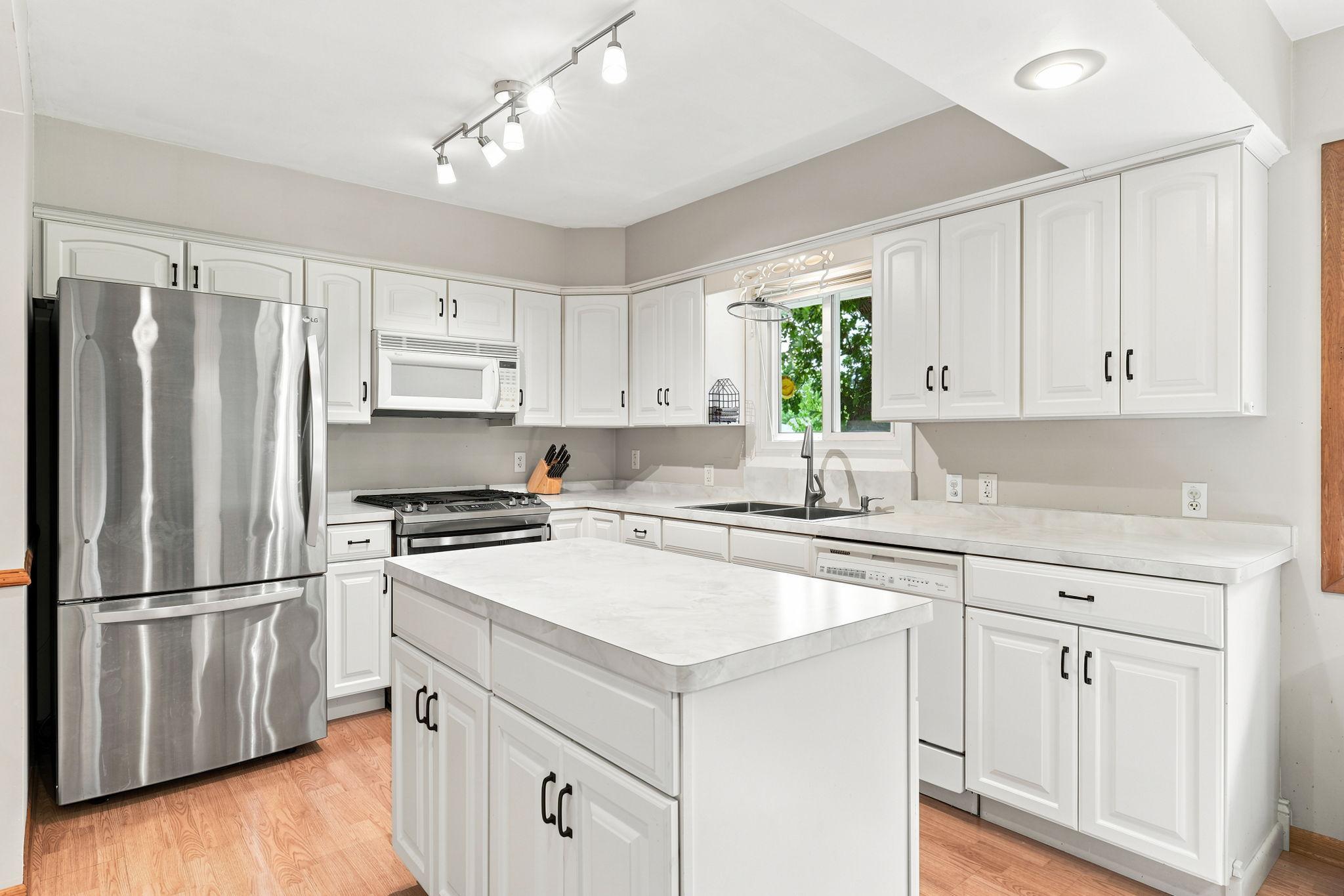 5-web-or-mls-A7401547.jpg