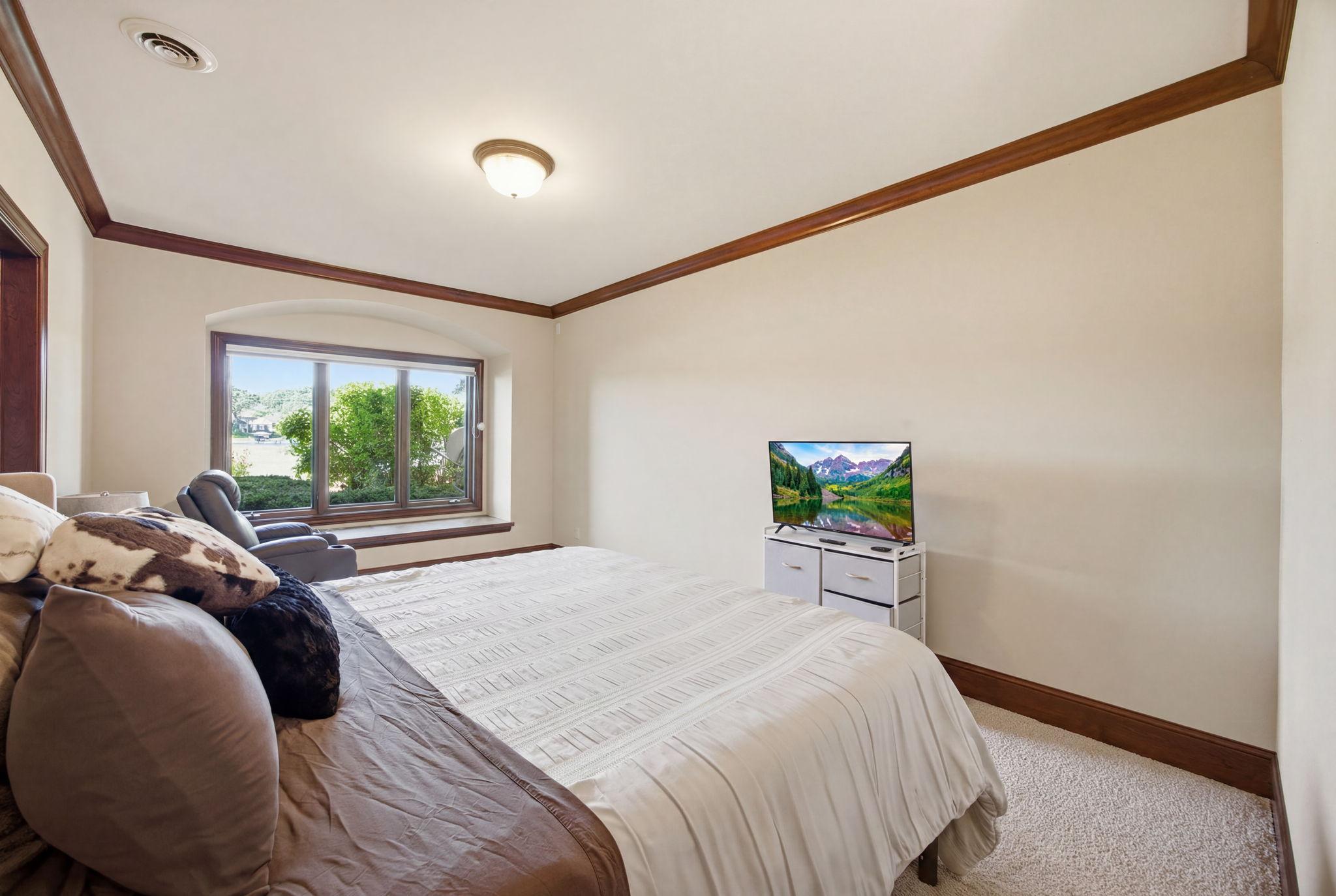 Lower level bedroom 4