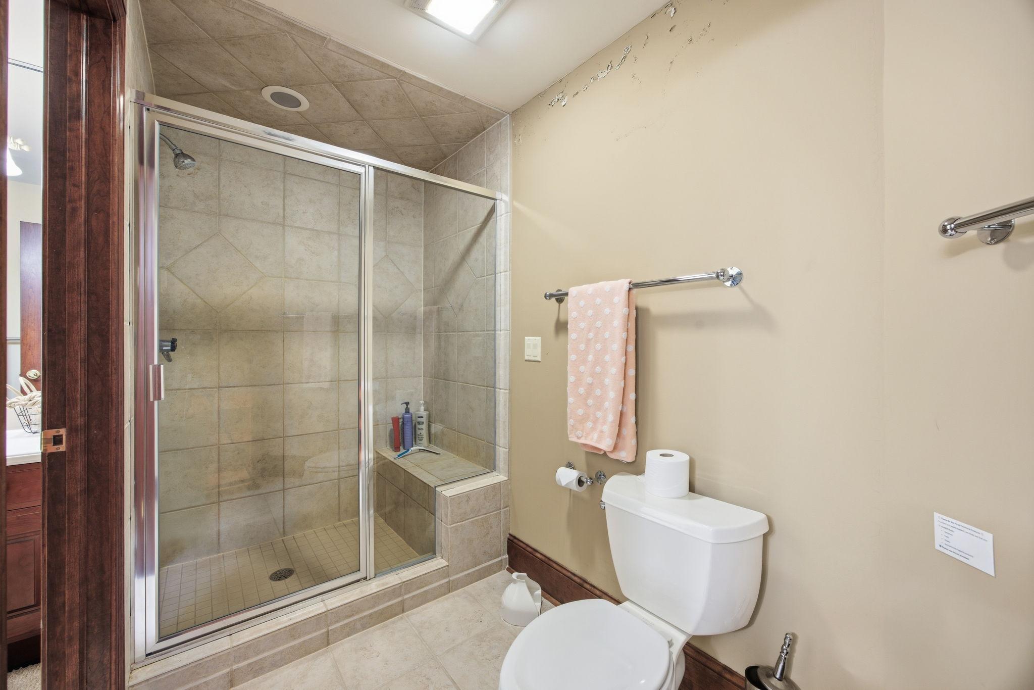 3/4 bathroom ensuite