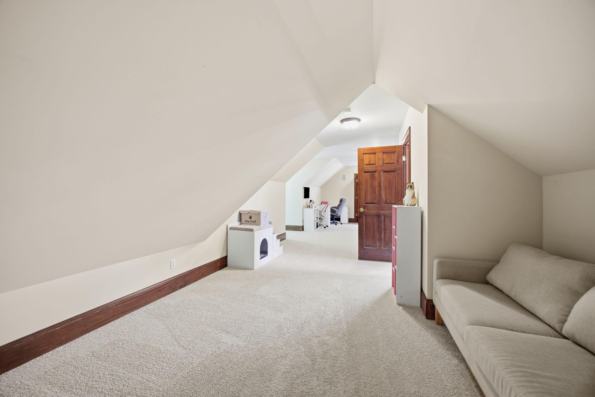 Bonus room