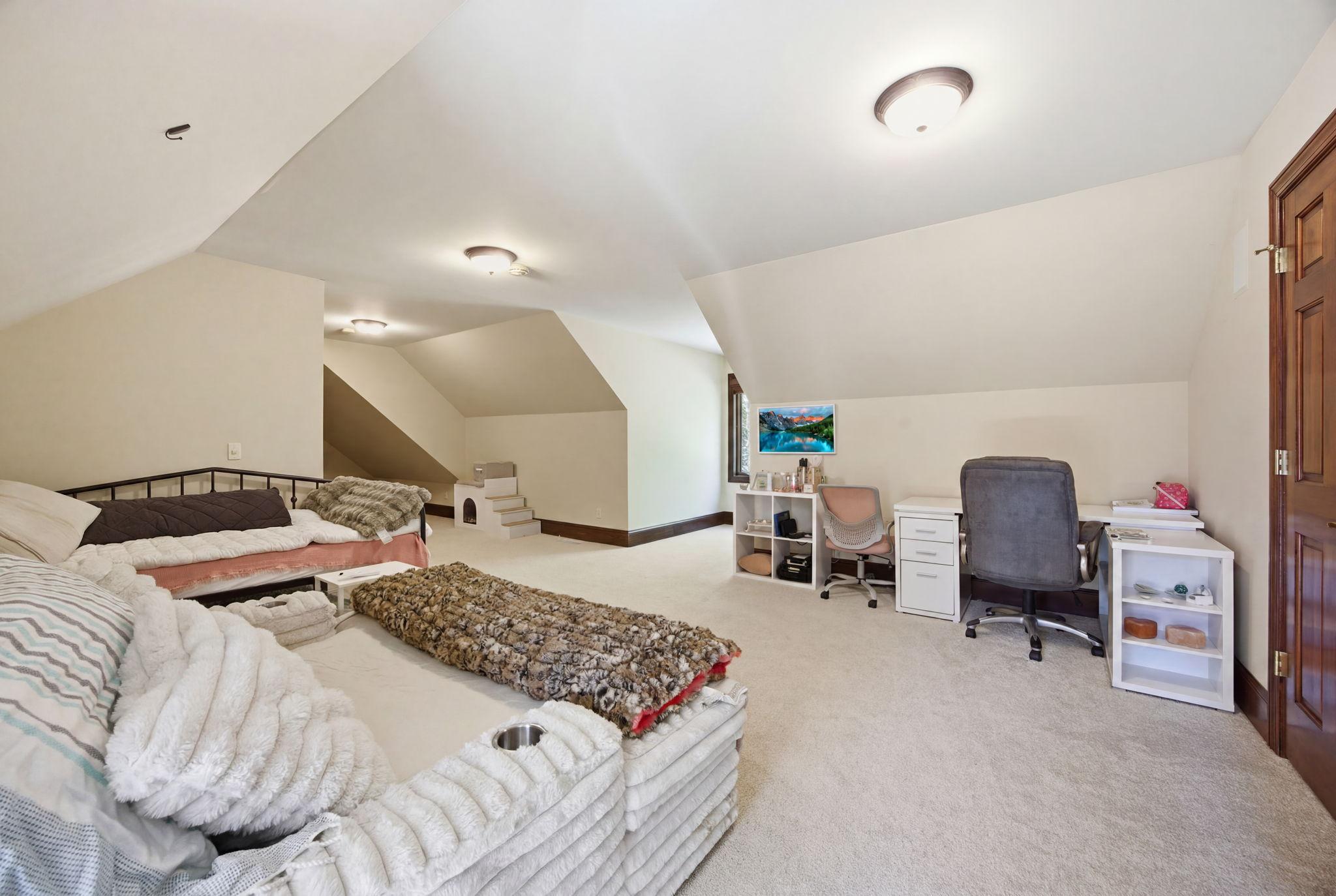 Bonus room