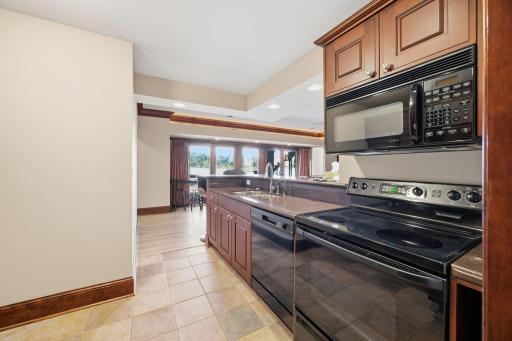 19520 W Tri Oak Circle NE, East Bethel, MN 55092