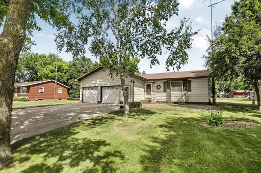 570 3rd Street NW, Richmond, MN 56368