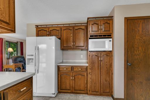 570 3rd Street NW, Richmond, MN 56368
