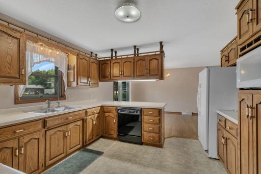 570 3rd Street NW, Richmond, MN 56368
