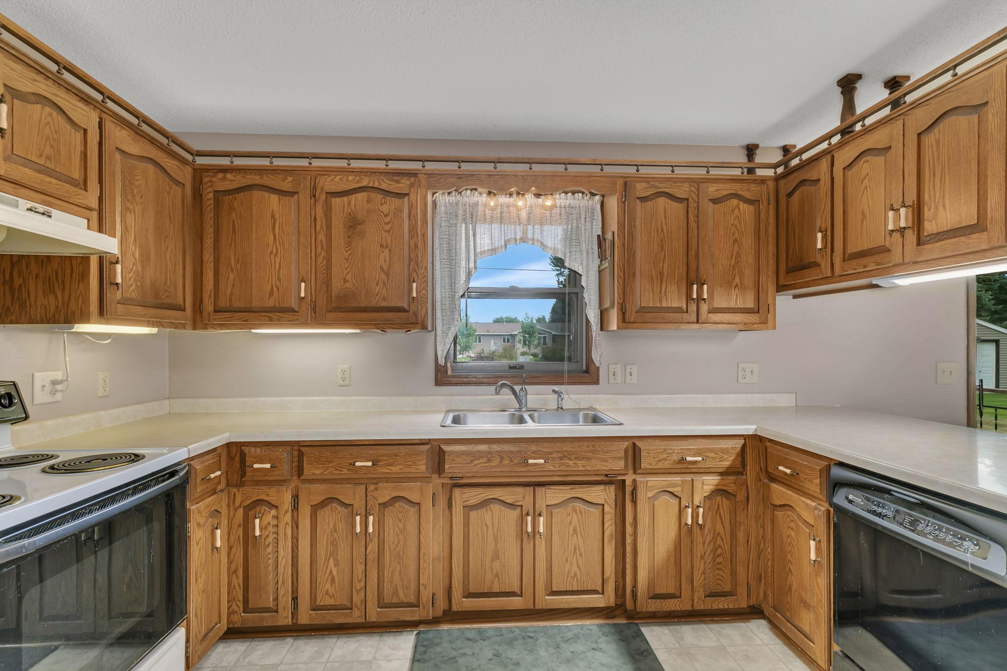 Lots of Cabinet Space