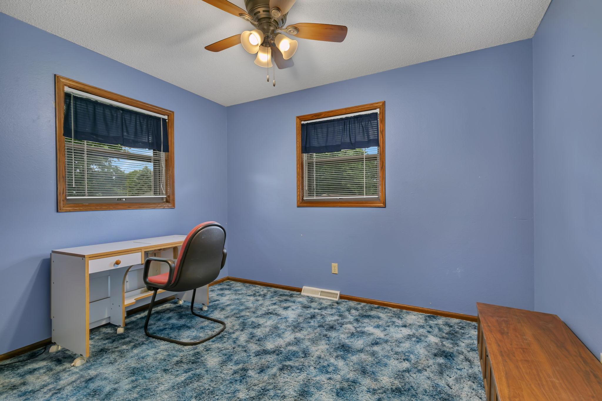 Main Floor Bedroom/Office