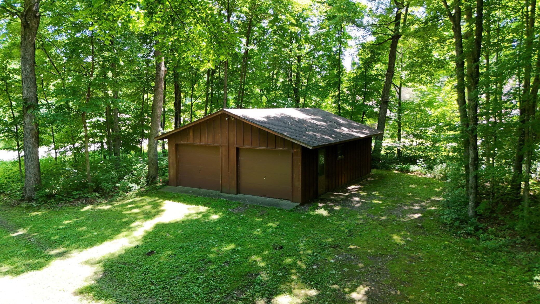 30'x24' detached garage.JPG