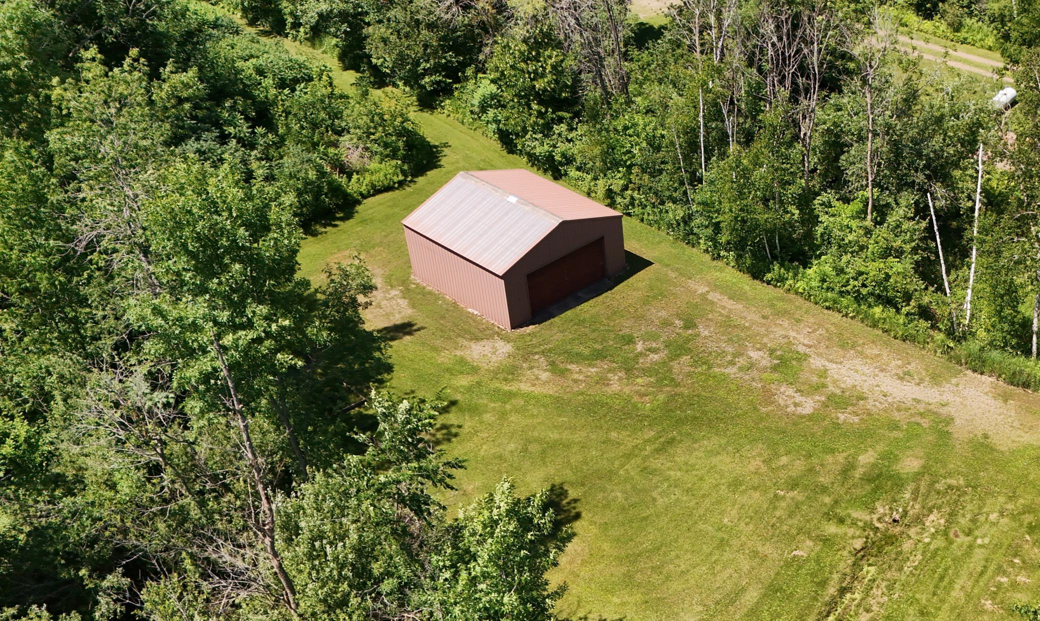 24' x 24' pole shed.JPG