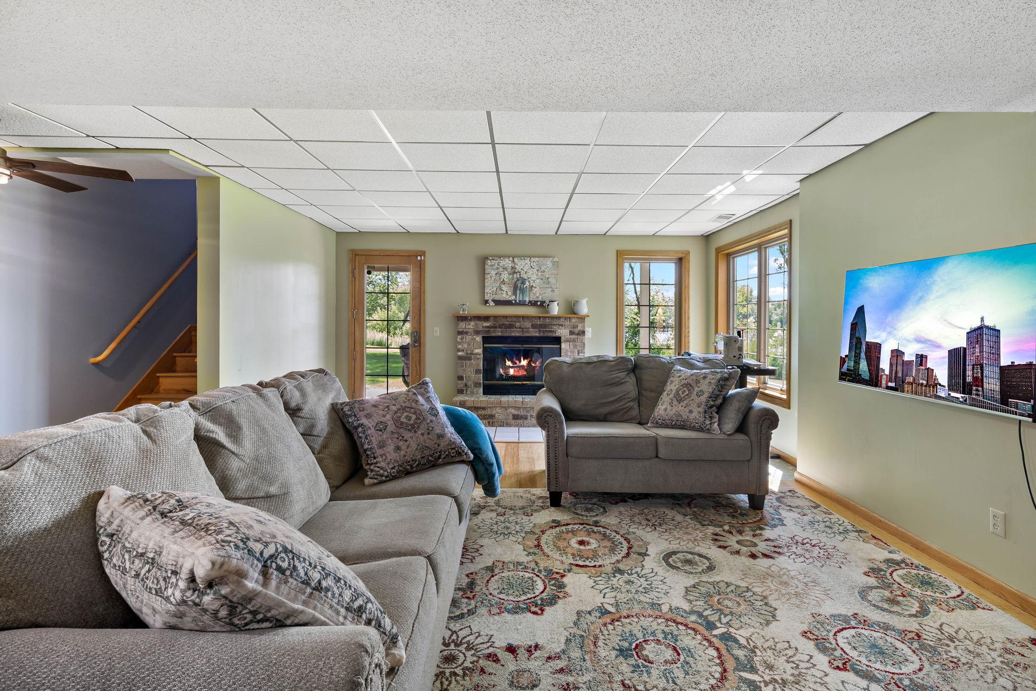 58-web-or-mls-630 Sullivan Ln Columbia Heights MN_0068.jpg