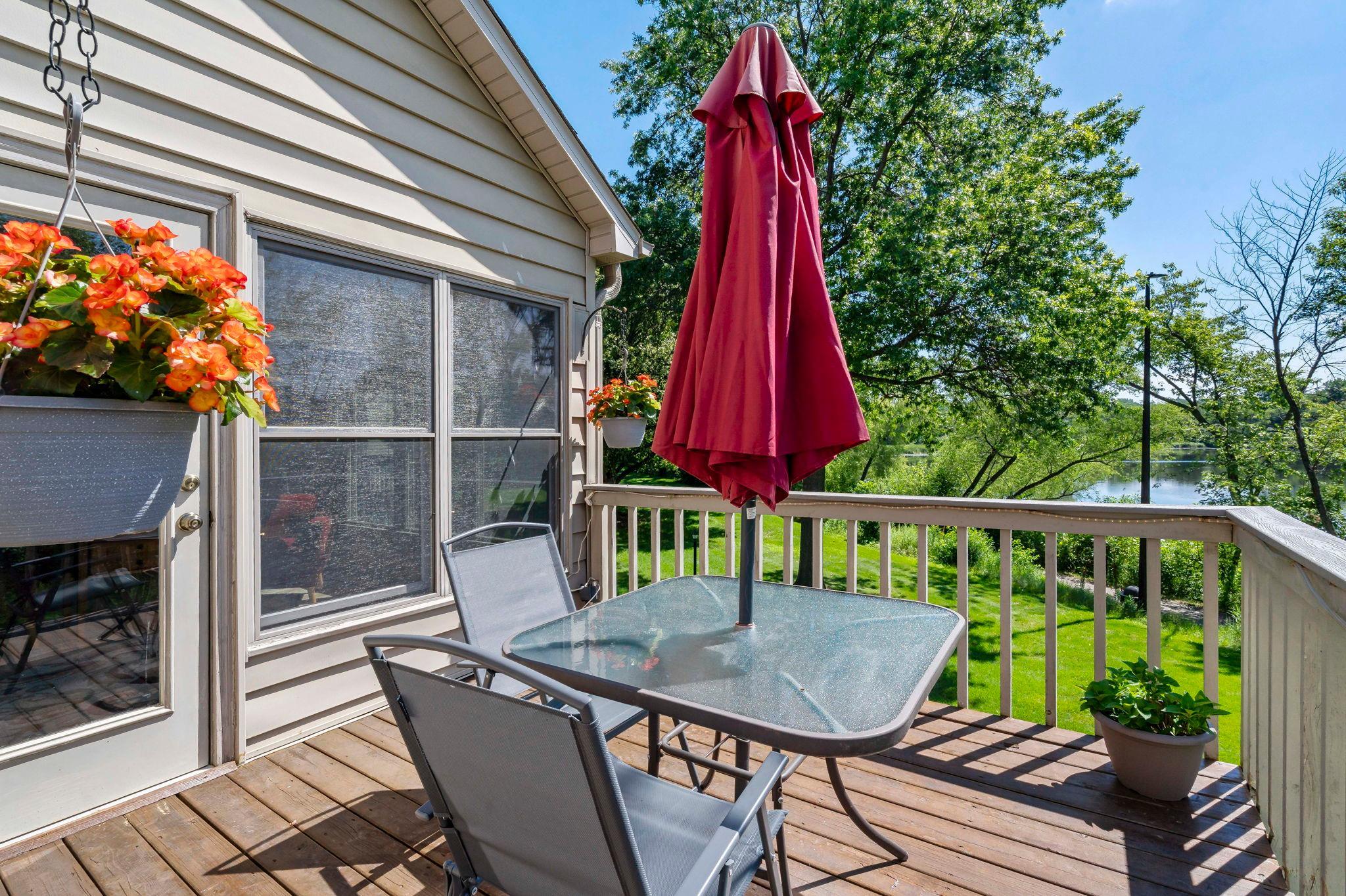 35-web-or-mls-630 Sullivan Ln Columbia Heights MN_0061.jpg