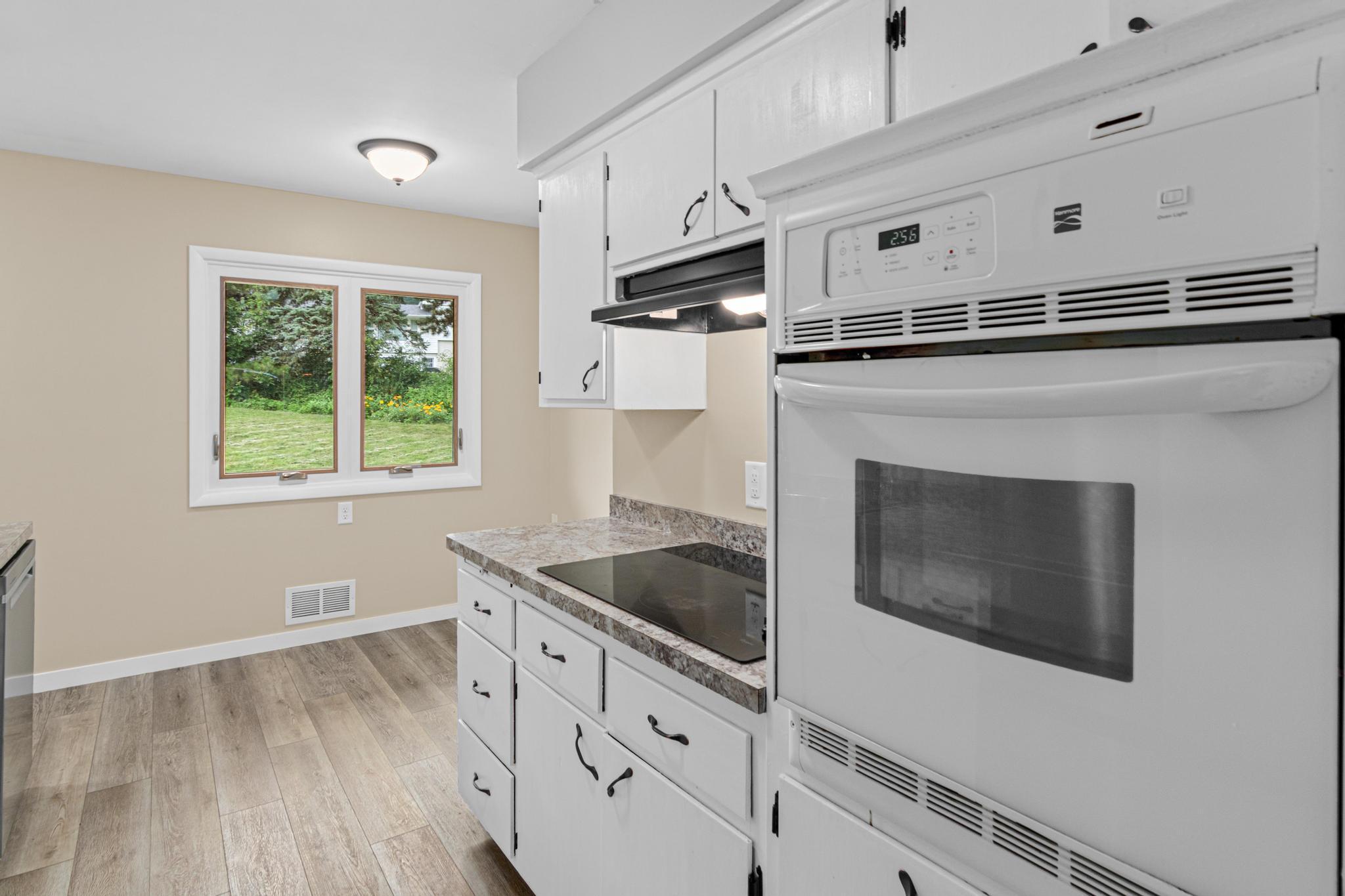 Home is owned by a chef great kitchen set up