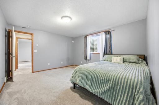 868 32nd Street S, Moorhead, MN 56560