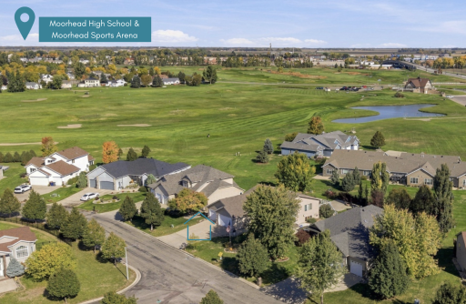 868 32nd Street S, Moorhead, MN 56560