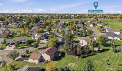 868 32nd Street S, Moorhead, MN 56560