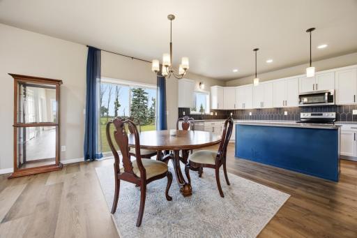 Dining to Kitchen