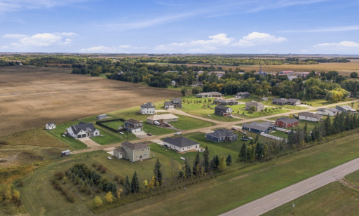 605 Sheyenne Drive, Abercrombie, ND 58001