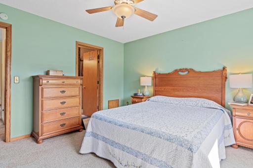 6533 Neddersen Cir-BR Primary-ML.jpg