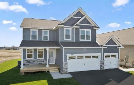 Photo of model home, colors and finishes may vary.