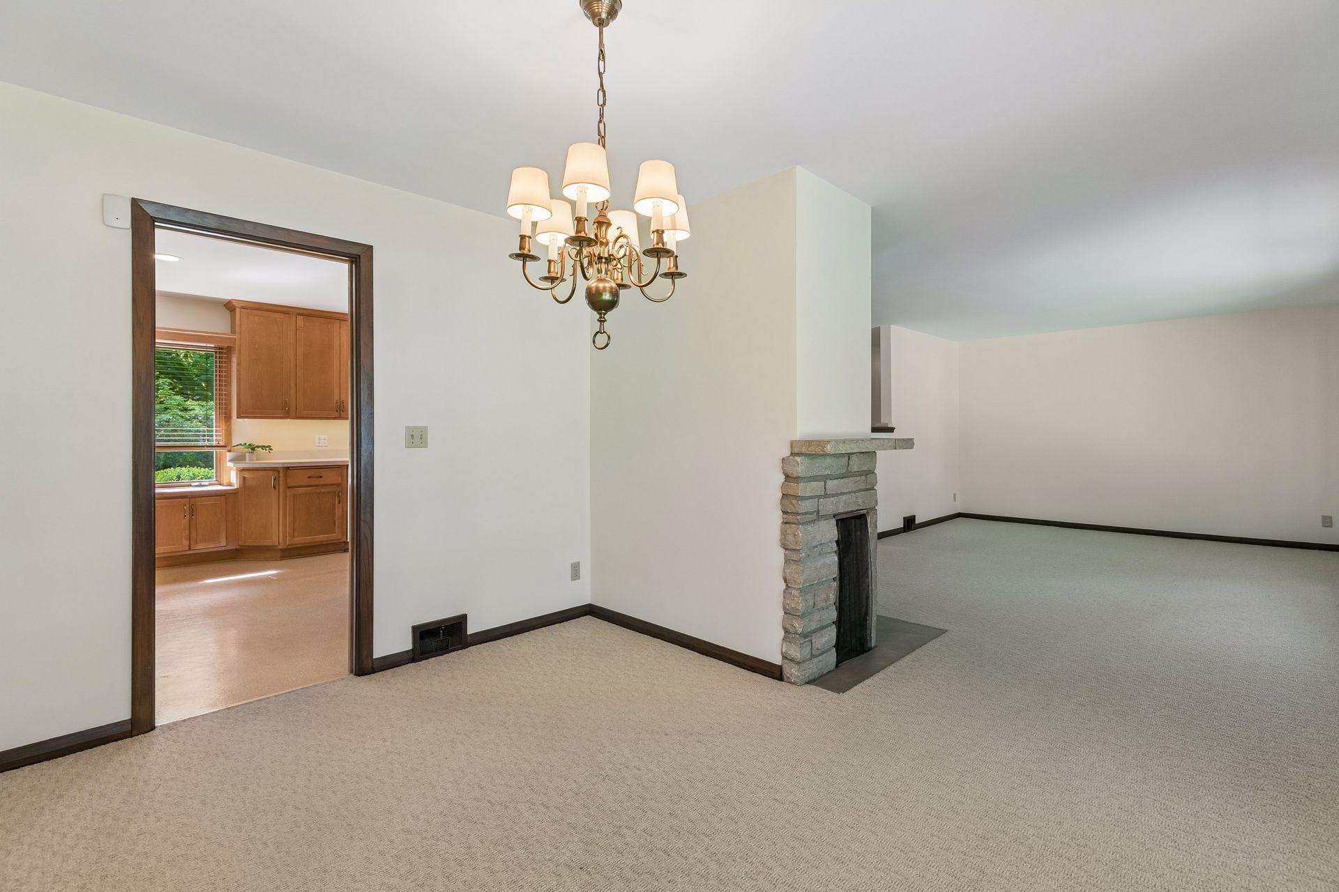 A 9.5 x 12 foot dining room is just steps from the kitchen.