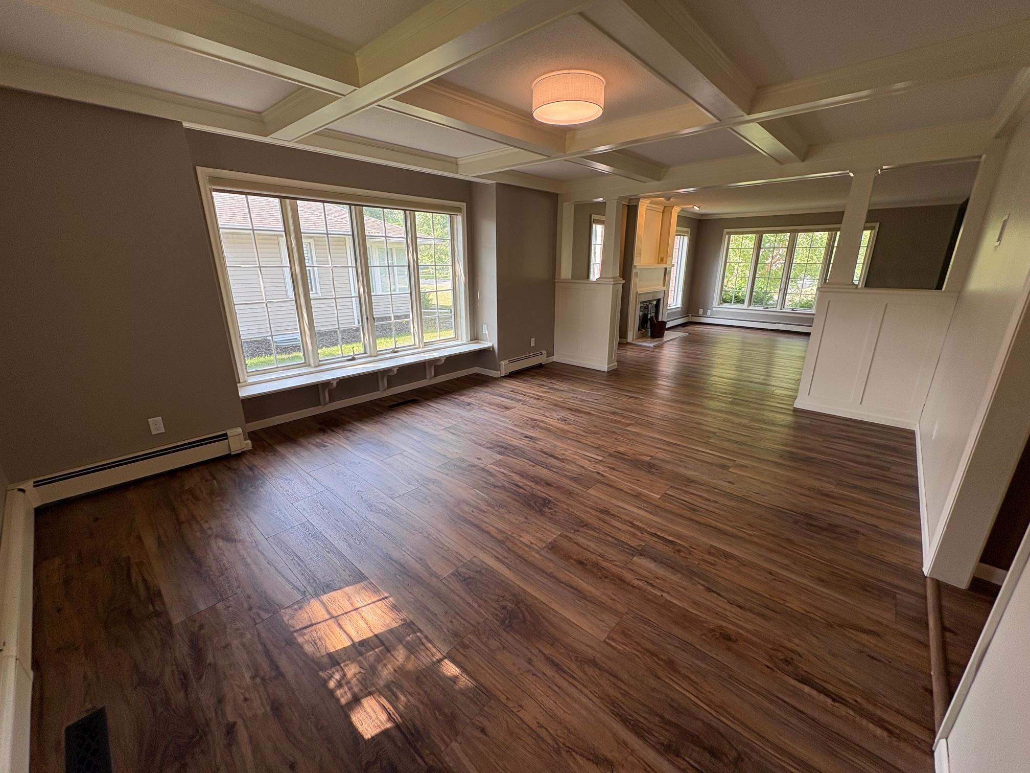Formal dining/sitting