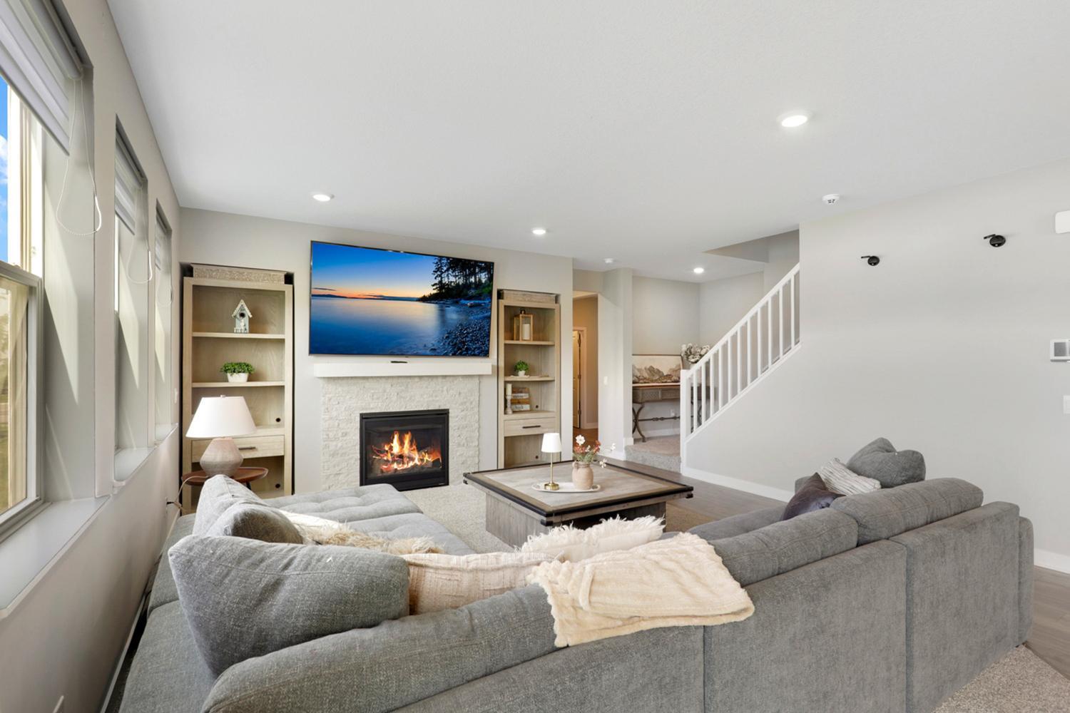 Endless Entertainment Space