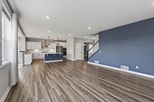 19116 Iden Avenue, Lakeville, MN 55044