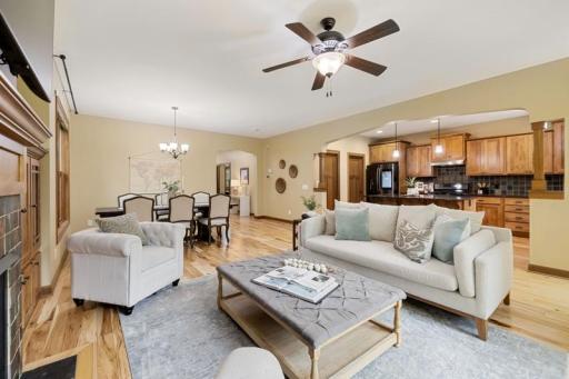 16958 Dynamic Drive, Lakeville, MN 55044