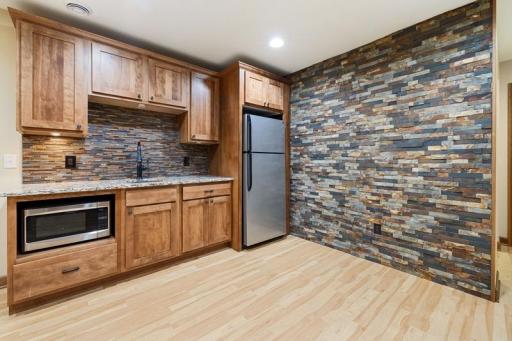 16958 Dynamic Drive, Lakeville, MN 55044
