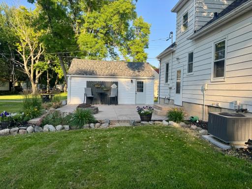 314 Colfax Avenue NW, Renville, MN 56284
