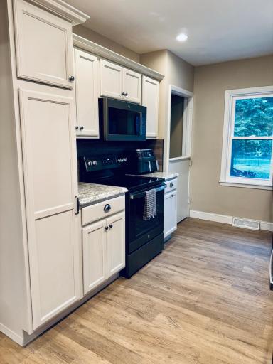 314 Colfax Avenue NW, Renville, MN 56284