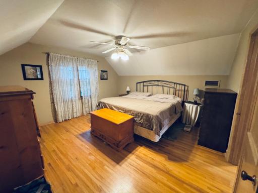 314 Colfax Avenue NW, Renville, MN 56284