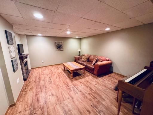 314 Colfax Avenue NW, Renville, MN 56284