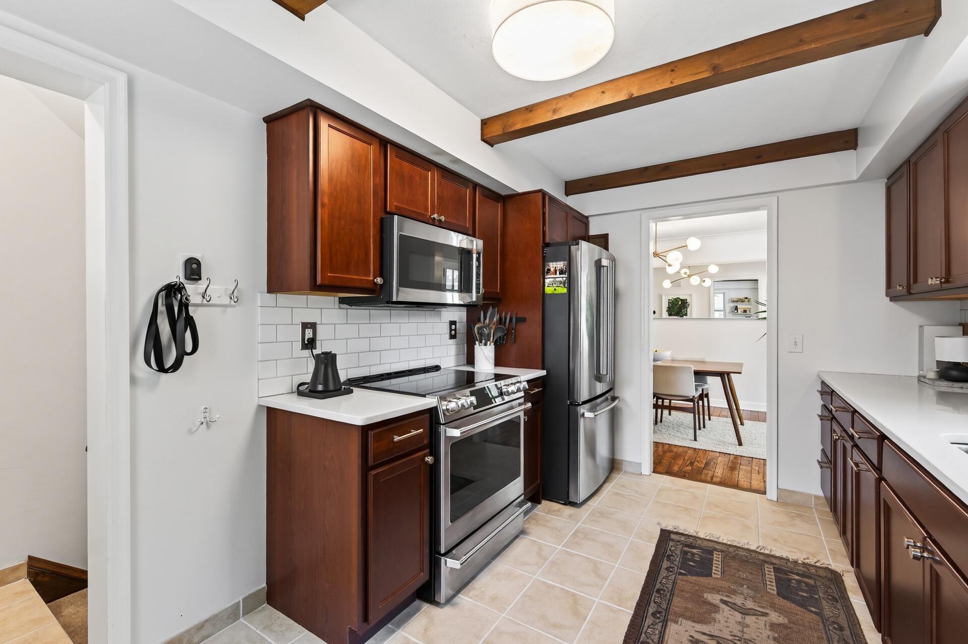 Cafe Appliances & tiled floor