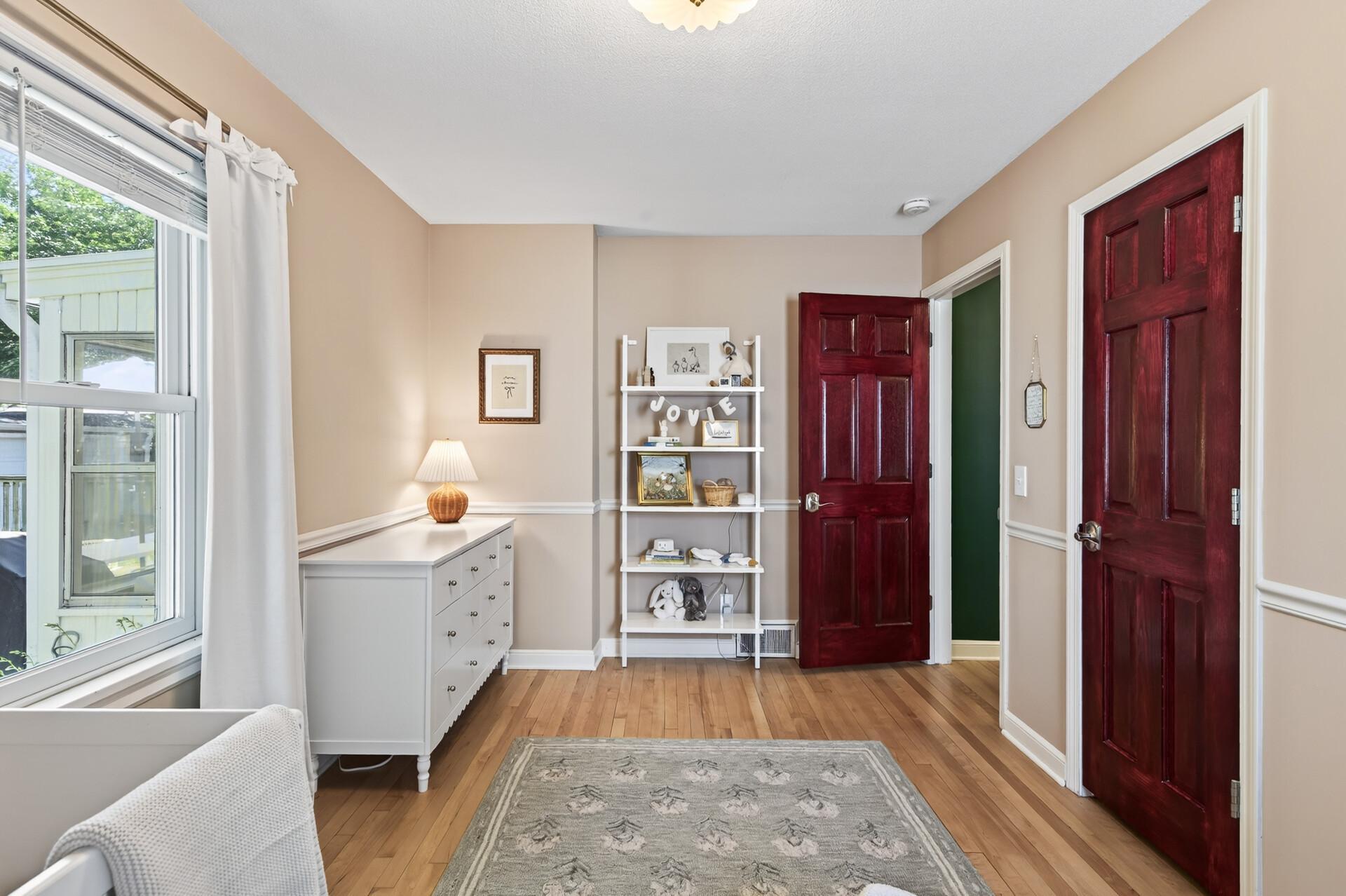 Solid-core oak doors & Maple floors