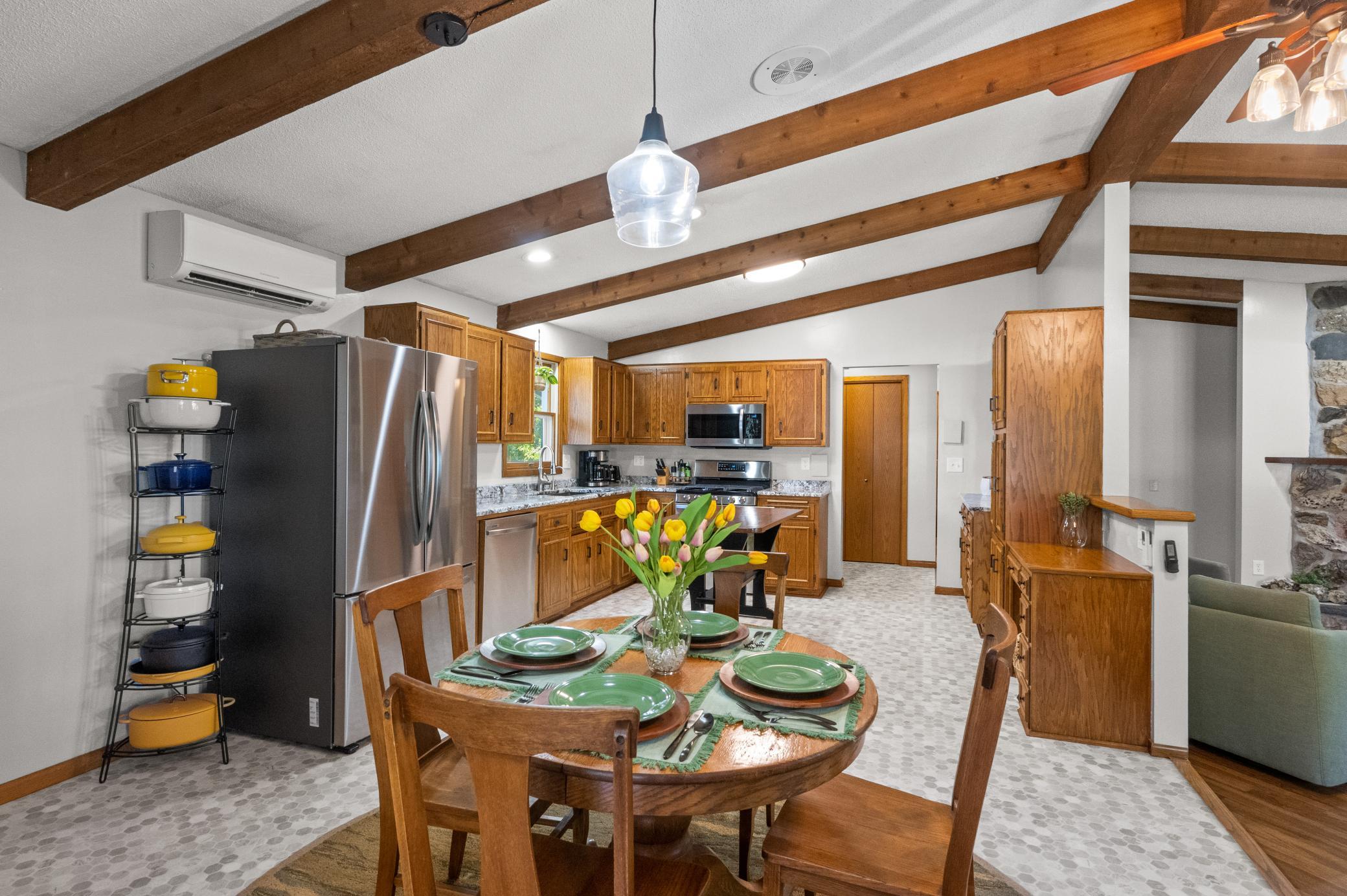8590 Sara Road (15).jpg