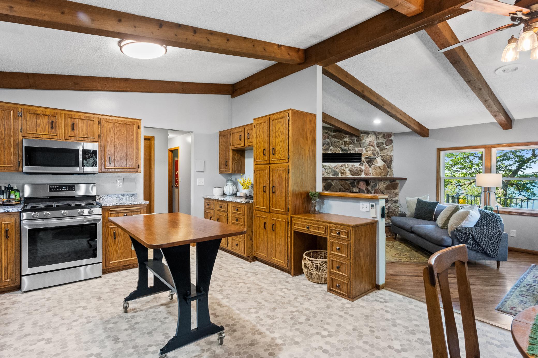 8590 Sara Road (10).jpg