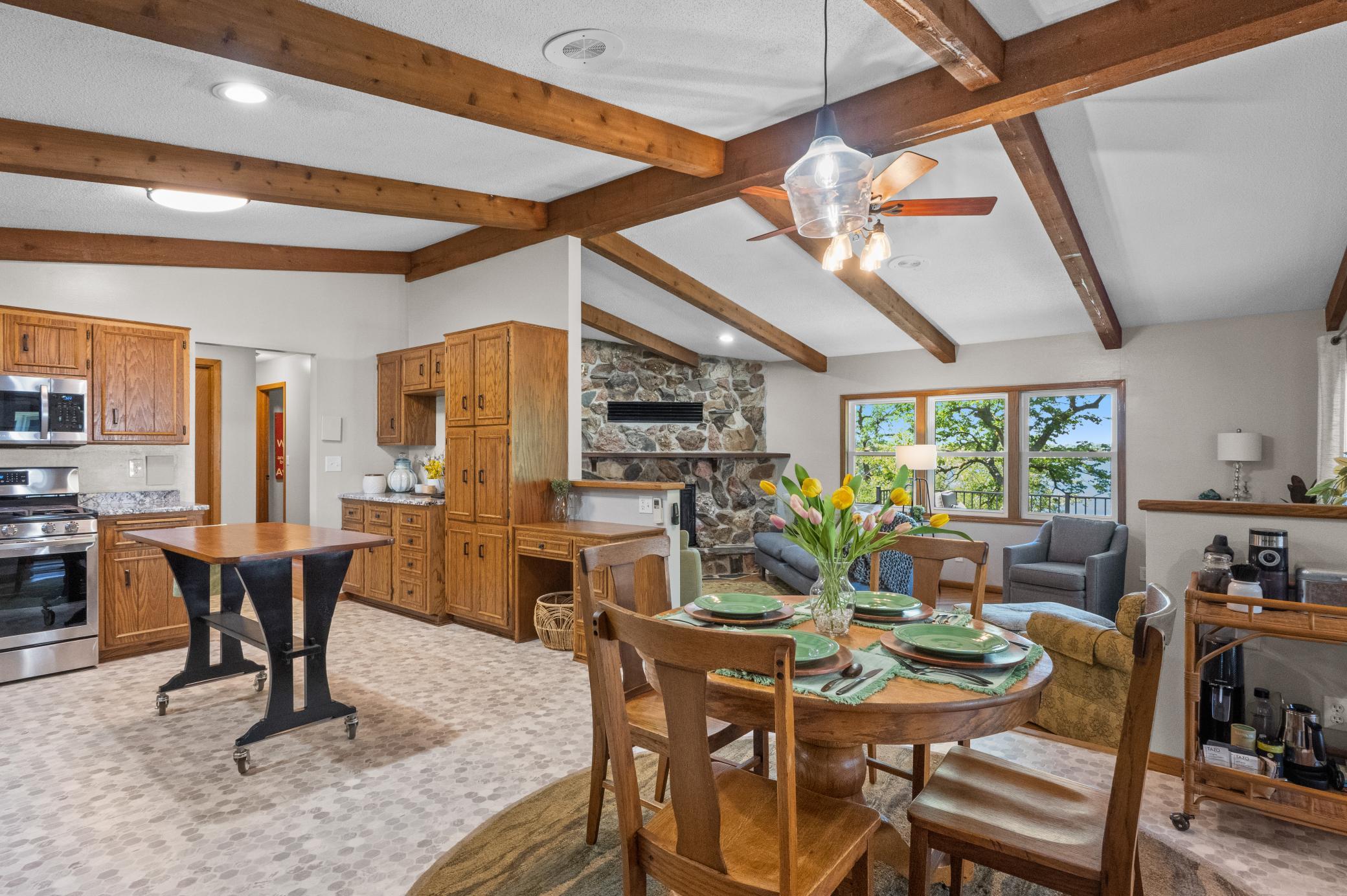8590 Sara Road (14).jpg