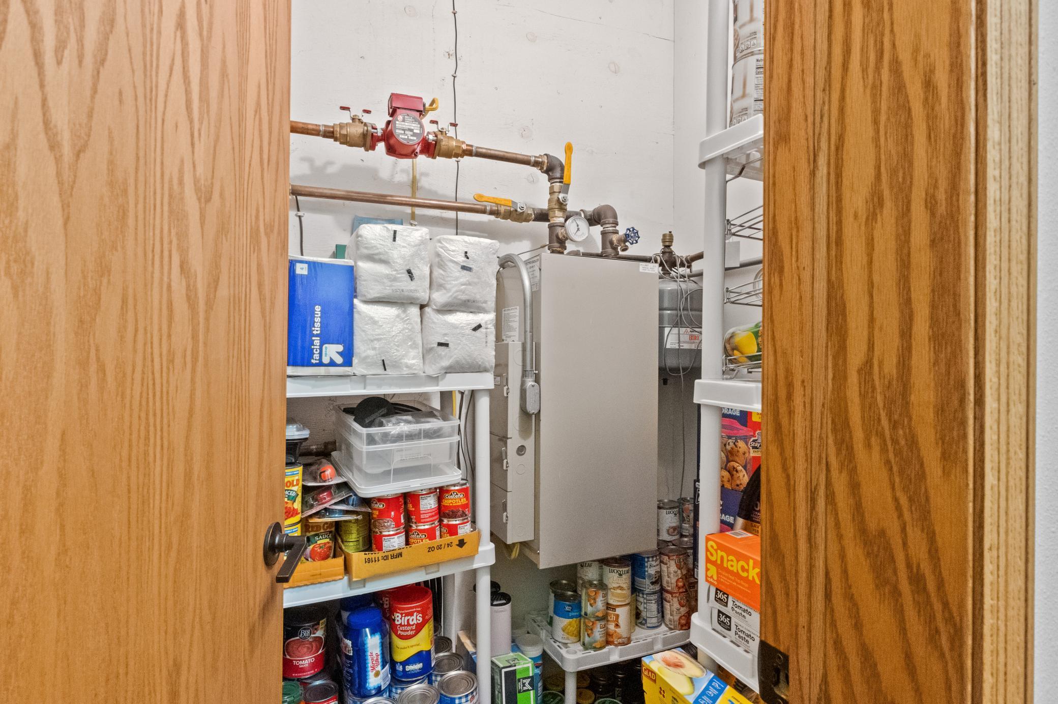 8590 Sara Road (36).jpg