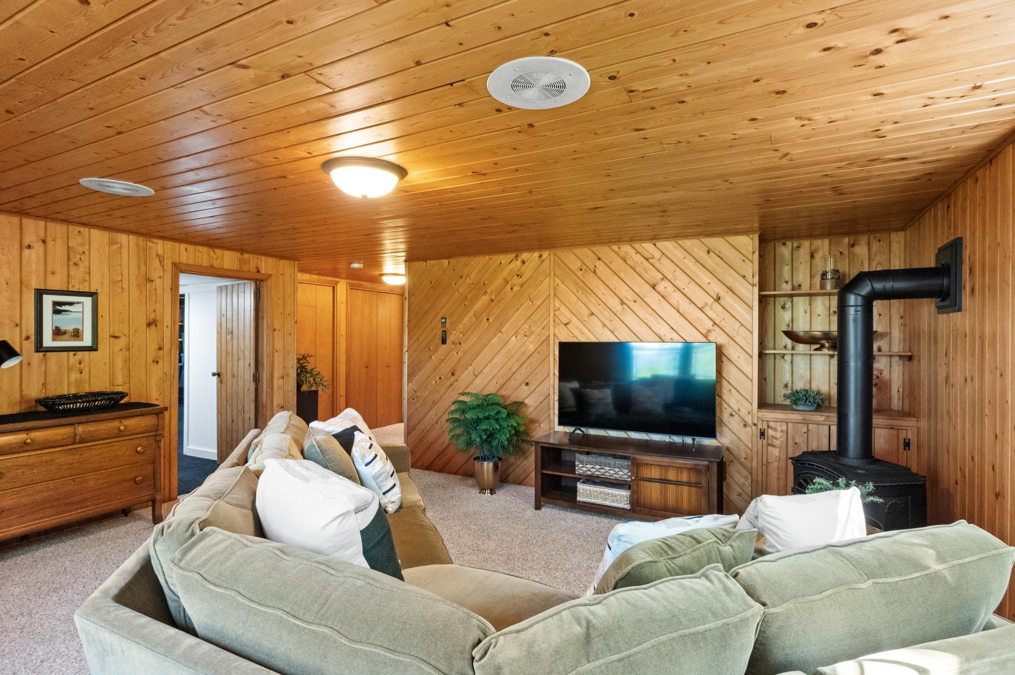 8590 Sara Road (53).jpg